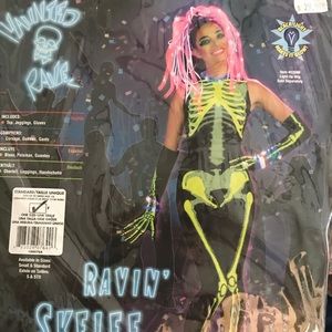 Women’s skeleton costume